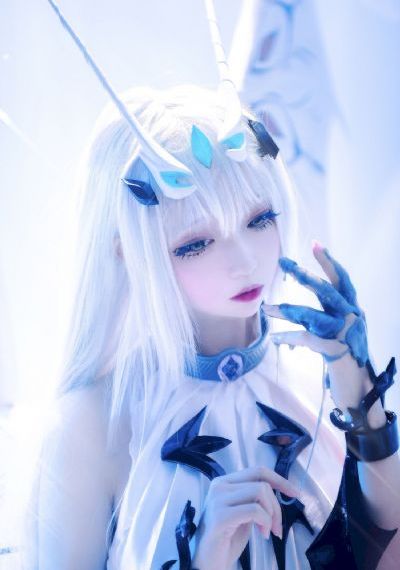 红伶泪