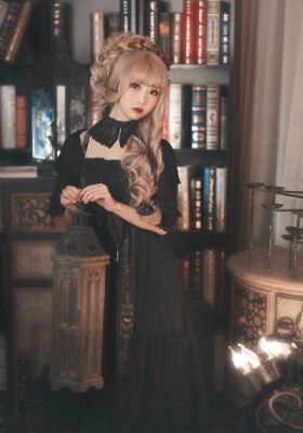 赤裸女特工之夜之序曲